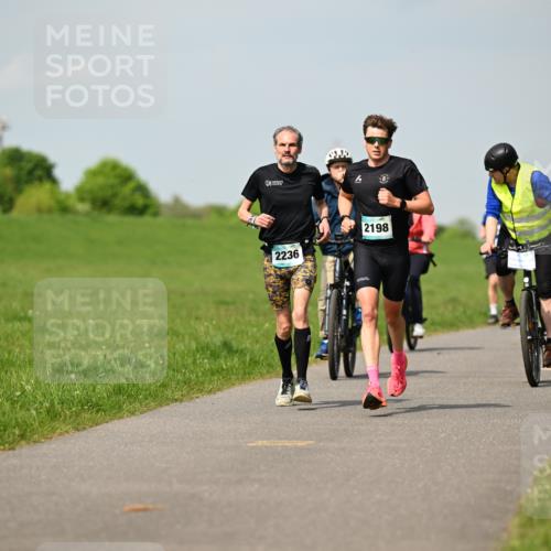 10.05.2026 - 8. Wedeler Halbmarathon Dr. Thomas Lammeyer http://msf.ph/oto/9691775 10.05.2026 11:14:18 Laufen 2236, 2198 meine-sportfotos.de