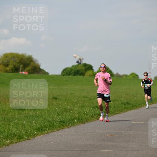 10.05.2026 - 8. Wedeler Halbmarathon Dr. Thomas Lammeyer http://msf.ph/oto/9691869 10.05.2026 11:14:34 Laufen  meine-sportfotos.de