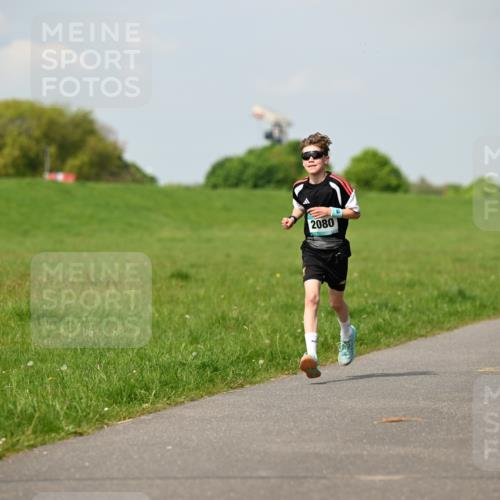 10.05.2026 - 8. Wedeler Halbmarathon Dr. Thomas Lammeyer http://msf.ph/oto/9691924 10.05.2026 11:14:38 Laufen 2080 meine-sportfotos.de