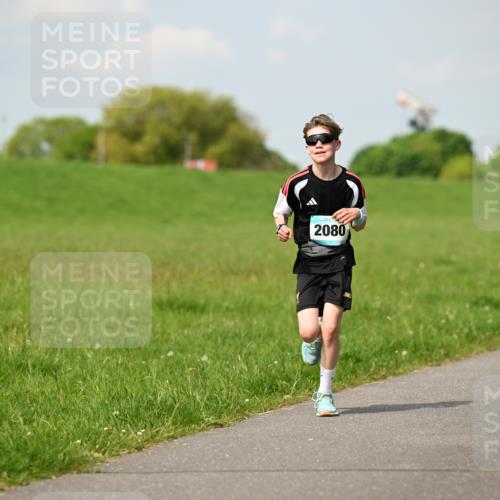 10.05.2026 - 8. Wedeler Halbmarathon Dr. Thomas Lammeyer http://msf.ph/oto/9691948 10.05.2026 11:14:40 Laufen 2080 meine-sportfotos.de