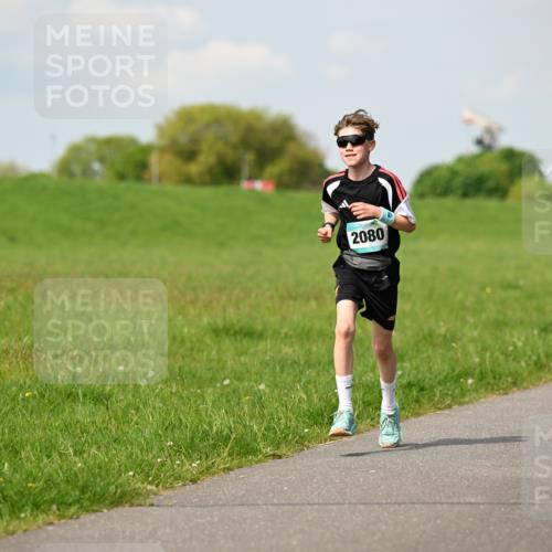 10.05.2026 - 8. Wedeler Halbmarathon Dr. Thomas Lammeyer http://msf.ph/oto/9691949 10.05.2026 11:14:40 Laufen 2080 meine-sportfotos.de