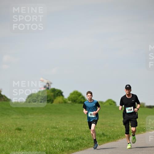 10.05.2026 - 8. Wedeler Halbmarathon Dr. Thomas Lammeyer http://msf.ph/oto/9692005 10.05.2026 11:14:51 Laufen 144, 551 meine-sportfotos.de