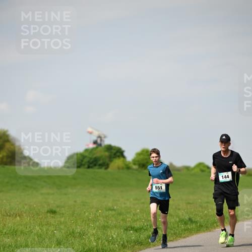 10.05.2026 - 8. Wedeler Halbmarathon Dr. Thomas Lammeyer http://msf.ph/oto/9692016 10.05.2026 11:14:52 Laufen 144, 551 meine-sportfotos.de