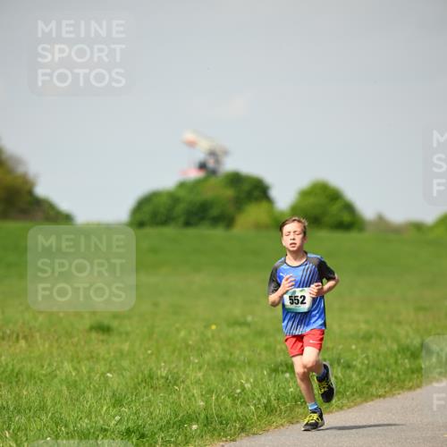 10.05.2026 - 8. Wedeler Halbmarathon Dr. Thomas Lammeyer http://msf.ph/oto/9692095 10.05.2026 11:15:00 Laufen 552 meine-sportfotos.de