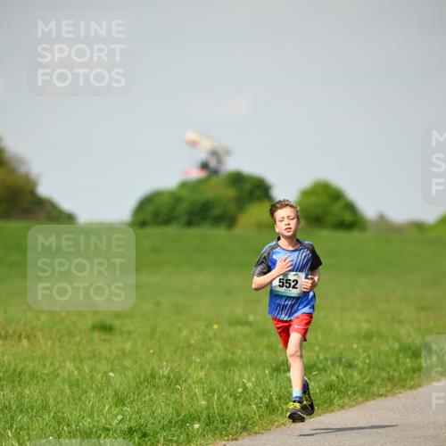 10.05.2026 - 8. Wedeler Halbmarathon Dr. Thomas Lammeyer http://msf.ph/oto/9692097 10.05.2026 11:15:00 Laufen 552 meine-sportfotos.de