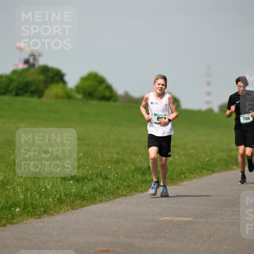 10.05.2026 - 8. Wedeler Halbmarathon Dr. Thomas Lammeyer http://msf.ph/oto/9692343 10.05.2026 11:15:43 Laufen 786 meine-sportfotos.de