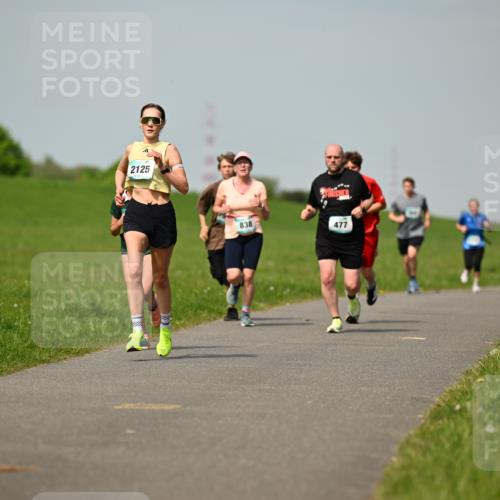 10.05.2026 - 8. Wedeler Halbmarathon Dr. Thomas Lammeyer http://msf.ph/oto/9692704 10.05.2026 11:16:18 Laufen 2125, 838, 477 meine-sportfotos.de