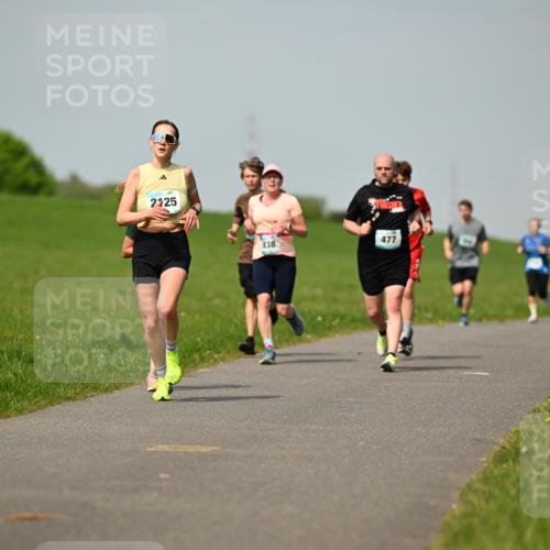 10.05.2026 - 8. Wedeler Halbmarathon Dr. Thomas Lammeyer http://msf.ph/oto/9692706 10.05.2026 11:16:18 Laufen 2225, 838, 477 meine-sportfotos.de
