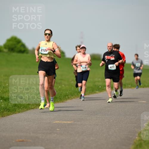 10.05.2026 - 8. Wedeler Halbmarathon Dr. Thomas Lammeyer http://msf.ph/oto/9692716 10.05.2026 11:16:19 Laufen 212, 477 meine-sportfotos.de