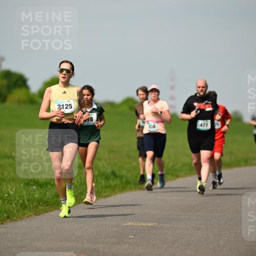 10.05.2026 - 8. Wedeler Halbmarathon Dr. Thomas Lammeyer http://msf.ph/oto/9692733 10.05.2026 11:16:20 Laufen 2125, 118 meine-sportfotos.de