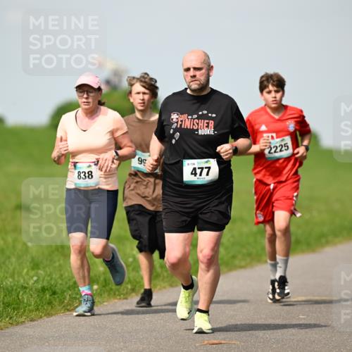 10.05.2026 - 8. Wedeler Halbmarathon Dr. Thomas Lammeyer http://msf.ph/oto/9692781 10.05.2026 11:16:24 Laufen 838, 136, 477, 2225 meine-sportfotos.de