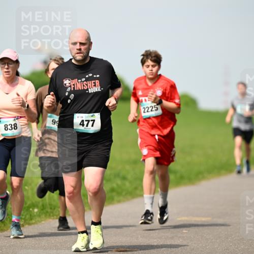 10.05.2026 - 8. Wedeler Halbmarathon Dr. Thomas Lammeyer http://msf.ph/oto/9692784 10.05.2026 11:16:24 Laufen 838, 136, 477, 2225 meine-sportfotos.de