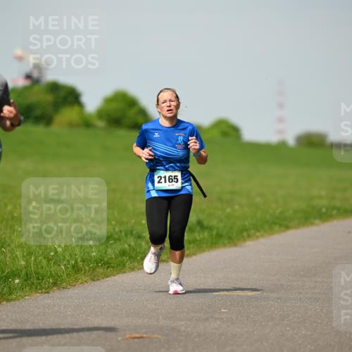 10.05.2026 - 8. Wedeler Halbmarathon Dr. Thomas Lammeyer http://msf.ph/oto/9692848 10.05.2026 11:16:30 Laufen 808, 2165 meine-sportfotos.de