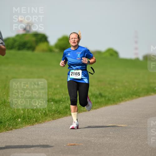 10.05.2026 - 8. Wedeler Halbmarathon Dr. Thomas Lammeyer http://msf.ph/oto/9692851 10.05.2026 11:16:31 Laufen 808, 2165, 125 meine-sportfotos.de