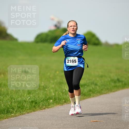 10.05.2026 - 8. Wedeler Halbmarathon Dr. Thomas Lammeyer http://msf.ph/oto/9692871 10.05.2026 11:16:32 Laufen 2165, 125 meine-sportfotos.de