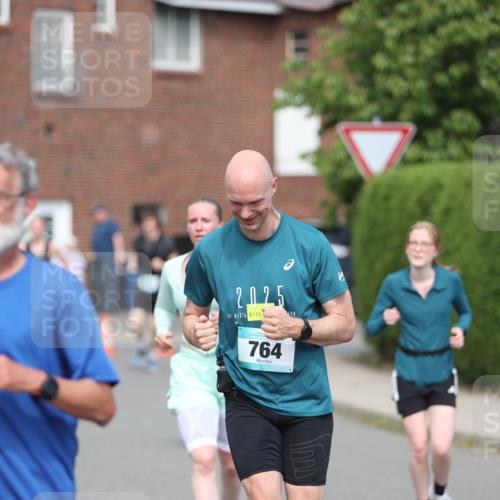 10.05.2026 - 8. Wedeler Halbmarathon Andreas Tolksdorf http://msf.ph/oto/9692912 10.05.2026 10:17:31 Laufen 2025, 764 meine-sportfotos.de