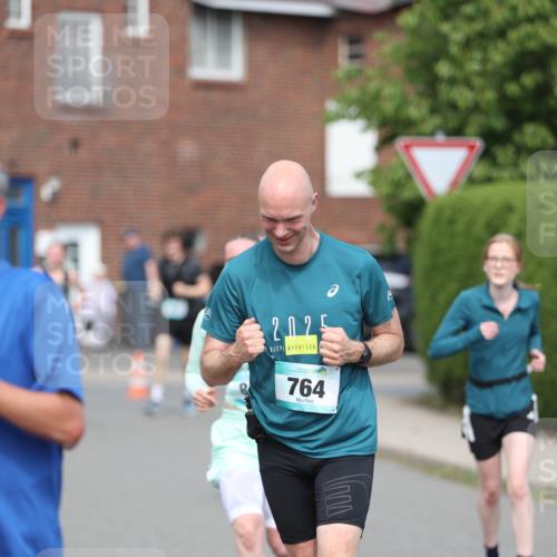 10.05.2026 - 8. Wedeler Halbmarathon Andreas Tolksdorf http://msf.ph/oto/9692917 10.05.2026 10:17:31 Laufen 2025, 764 meine-sportfotos.de