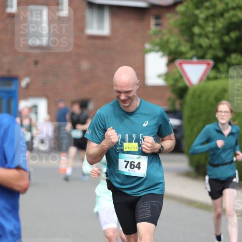 10.05.2026 - 8. Wedeler Halbmarathon Andreas Tolksdorf http://msf.ph/oto/9692918 10.05.2026 10:17:31 Laufen 2025, 19, 764 meine-sportfotos.de