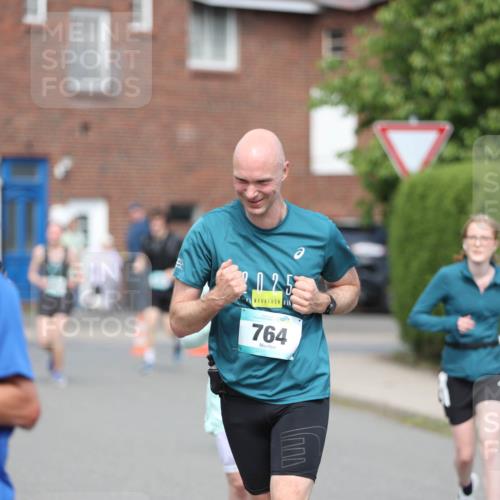 10.05.2026 - 8. Wedeler Halbmarathon Andreas Tolksdorf http://msf.ph/oto/9692921 10.05.2026 10:17:32 Laufen 2025, 764 meine-sportfotos.de