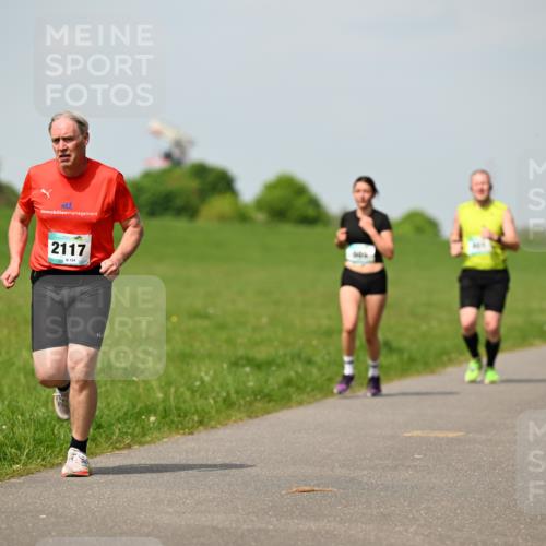 10.05.2026 - 8. Wedeler Halbmarathon Dr. Thomas Lammeyer http://msf.ph/oto/9692924 10.05.2026 11:16:42 Laufen 2117, 124 meine-sportfotos.de