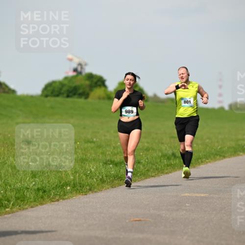 10.05.2026 - 8. Wedeler Halbmarathon Dr. Thomas Lammeyer http://msf.ph/oto/9692940 10.05.2026 11:16:44 Laufen 117, 989, 801, 1027 meine-sportfotos.de