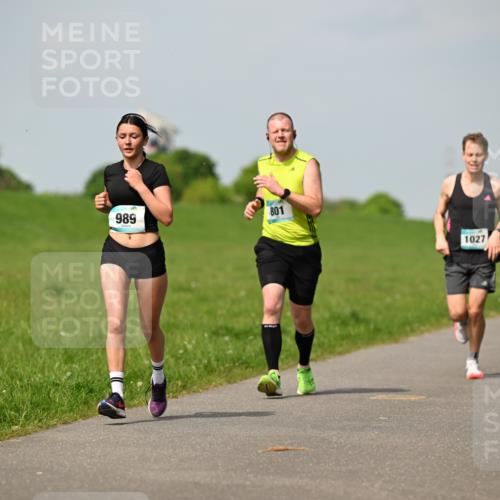 10.05.2026 - 8. Wedeler Halbmarathon Dr. Thomas Lammeyer http://msf.ph/oto/9692969 10.05.2026 11:16:45 Laufen 989, 801, 1027 meine-sportfotos.de
