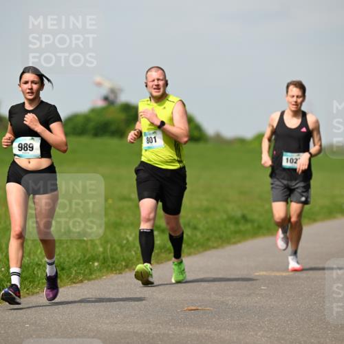 10.05.2026 - 8. Wedeler Halbmarathon Dr. Thomas Lammeyer http://msf.ph/oto/9692979 10.05.2026 11:16:46 Laufen 989, 801, 102 meine-sportfotos.de