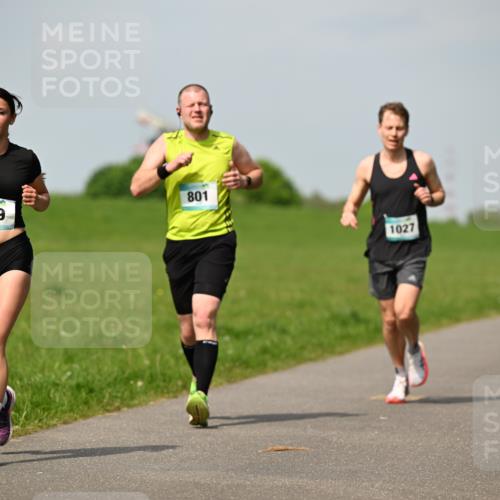 10.05.2026 - 8. Wedeler Halbmarathon Dr. Thomas Lammeyer http://msf.ph/oto/9692986 10.05.2026 11:16:47 Laufen 989, 801, 1027 meine-sportfotos.de