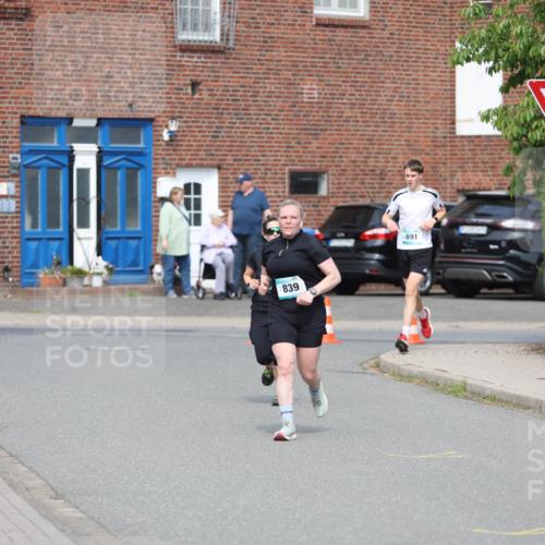10.05.2026 - 8. Wedeler Halbmarathon Andreas Tolksdorf http://msf.ph/oto/9693003 10.05.2026 10:17:45 Laufen 839, 691 meine-sportfotos.de