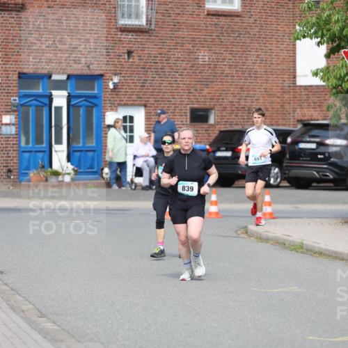 10.05.2026 - 8. Wedeler Halbmarathon Andreas Tolksdorf http://msf.ph/oto/9693006 10.05.2026 10:17:45 Laufen 839, 691 meine-sportfotos.de