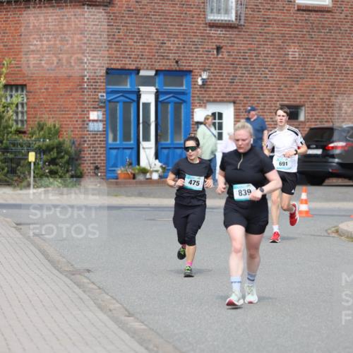 10.05.2026 - 8. Wedeler Halbmarathon Andreas Tolksdorf http://msf.ph/oto/9693020 10.05.2026 10:17:46 Laufen 475, 839, 691 meine-sportfotos.de
