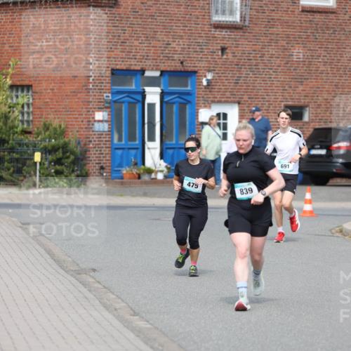 10.05.2026 - 8. Wedeler Halbmarathon Andreas Tolksdorf http://msf.ph/oto/9693022 10.05.2026 10:17:46 Laufen 1, 475, 839, 691 meine-sportfotos.de