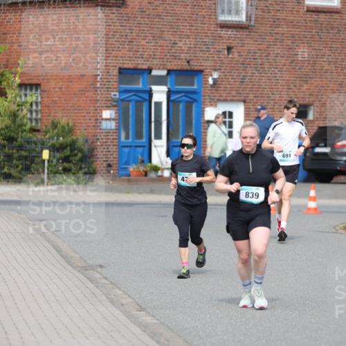 10.05.2026 - 8. Wedeler Halbmarathon Andreas Tolksdorf http://msf.ph/oto/9693029 10.05.2026 10:17:46 Laufen 47, 839, 691 meine-sportfotos.de
