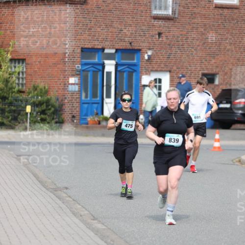 10.05.2026 - 8. Wedeler Halbmarathon Andreas Tolksdorf http://msf.ph/oto/9693034 10.05.2026 10:17:46 Laufen 475, 839, 691 meine-sportfotos.de