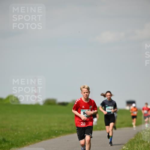 10.05.2026 - 8. Wedeler Halbmarathon Dr. Thomas Lammeyer http://msf.ph/oto/9693083 10.05.2026 11:17:15 Laufen  meine-sportfotos.de