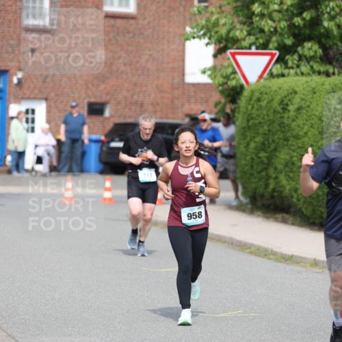 10.05.2026 - 8. Wedeler Halbmarathon Andreas Tolksdorf http://msf.ph/oto/9693098 10.05.2026 10:18:10 Laufen 958, 959 meine-sportfotos.de
