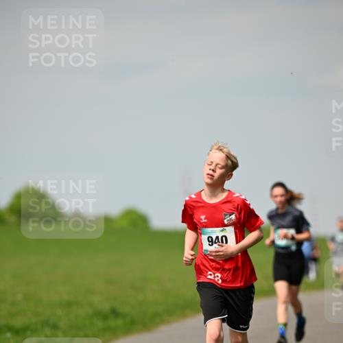10.05.2026 - 8. Wedeler Halbmarathon Dr. Thomas Lammeyer http://msf.ph/oto/9693132 10.05.2026 11:17:18 Laufen 940 meine-sportfotos.de