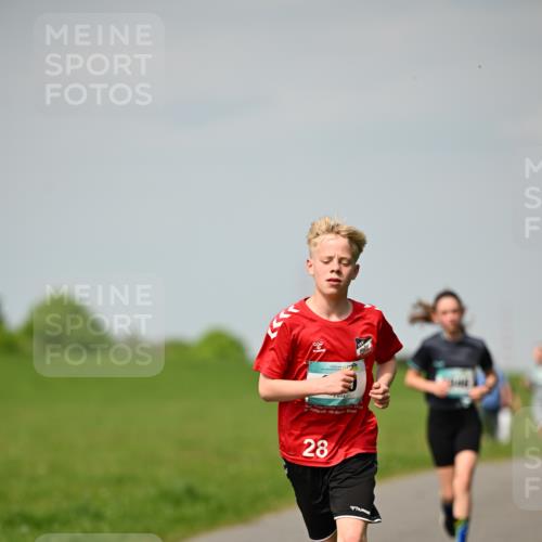 10.05.2026 - 8. Wedeler Halbmarathon Dr. Thomas Lammeyer http://msf.ph/oto/9693138 10.05.2026 11:17:18 Laufen  meine-sportfotos.de