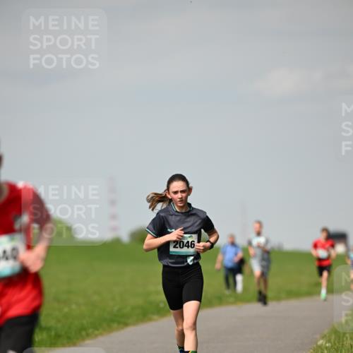 10.05.2026 - 8. Wedeler Halbmarathon Dr. Thomas Lammeyer http://msf.ph/oto/9693147 10.05.2026 11:17:19 Laufen 2046 meine-sportfotos.de