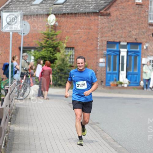 10.05.2026 - 8. Wedeler Halbmarathon Andreas Tolksdorf http://msf.ph/oto/9693215 10.05.2026 10:18:31 Laufen 3, 2126 meine-sportfotos.de