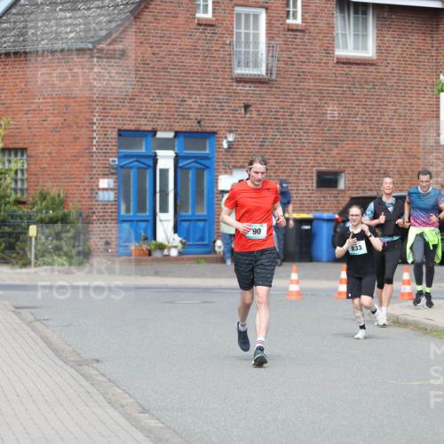 10.05.2026 - 8. Wedeler Halbmarathon Andreas Tolksdorf http://msf.ph/oto/9693330 10.05.2026 10:18:55 Laufen 90, 833 meine-sportfotos.de