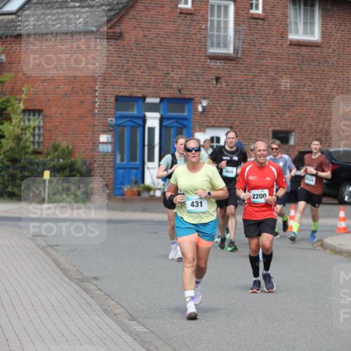 10.05.2026 - 8. Wedeler Halbmarathon Andreas Tolksdorf http://msf.ph/oto/9693417 10.05.2026 10:19:20 Laufen 431, 969, 2200, 2034 meine-sportfotos.de