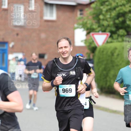 10.05.2026 - 8. Wedeler Halbmarathon Andreas Tolksdorf http://msf.ph/oto/9693486 10.05.2026 10:19:28 Laufen 6702, 134, 969, 995, 2031 meine-sportfotos.de