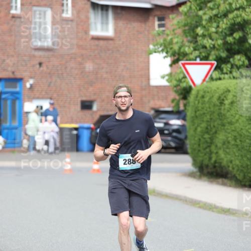 10.05.2026 - 8. Wedeler Halbmarathon Andreas Tolksdorf http://msf.ph/oto/9693501 10.05.2026 10:19:32 Laufen 288 meine-sportfotos.de