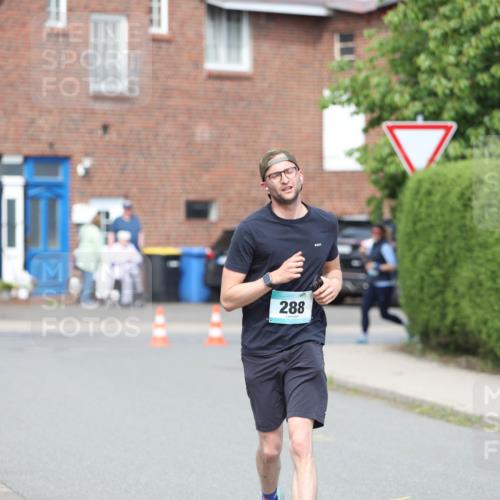 10.05.2026 - 8. Wedeler Halbmarathon Andreas Tolksdorf http://msf.ph/oto/9693507 10.05.2026 10:19:32 Laufen 288 meine-sportfotos.de