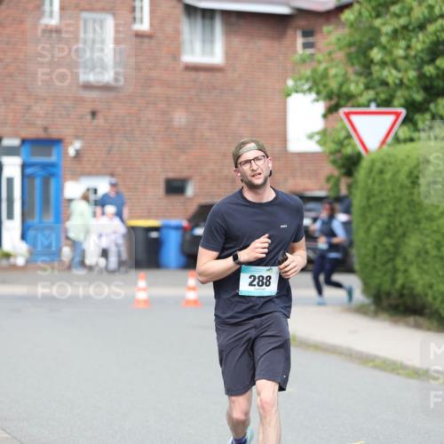 10.05.2026 - 8. Wedeler Halbmarathon Andreas Tolksdorf http://msf.ph/oto/9693509 10.05.2026 10:19:32 Laufen 288 meine-sportfotos.de