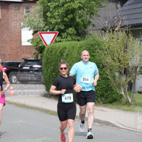 10.05.2026 - 8. Wedeler Halbmarathon Andreas Tolksdorf http://msf.ph/oto/9693653 10.05.2026 10:19:52 Laufen 473, 479, 254, 11111 meine-sportfotos.de
