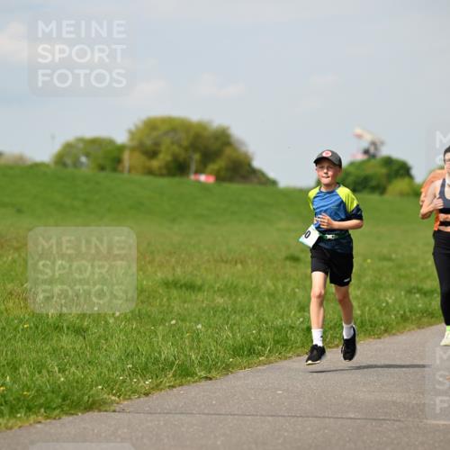 10.05.2026 - 8. Wedeler Halbmarathon Dr. Thomas Lammeyer http://msf.ph/oto/9693683 10.05.2026 11:18:18 Laufen  meine-sportfotos.de