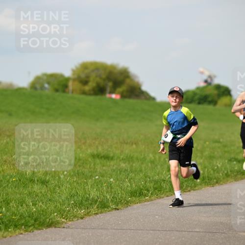 10.05.2026 - 8. Wedeler Halbmarathon Dr. Thomas Lammeyer http://msf.ph/oto/9693685 10.05.2026 11:18:18 Laufen  meine-sportfotos.de
