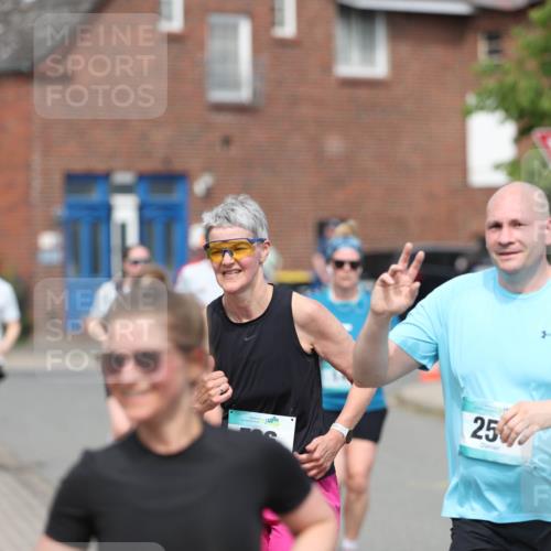10.05.2026 - 8. Wedeler Halbmarathon Andreas Tolksdorf http://msf.ph/oto/9693691 10.05.2026 10:19:55 Laufen 200, 250 meine-sportfotos.de